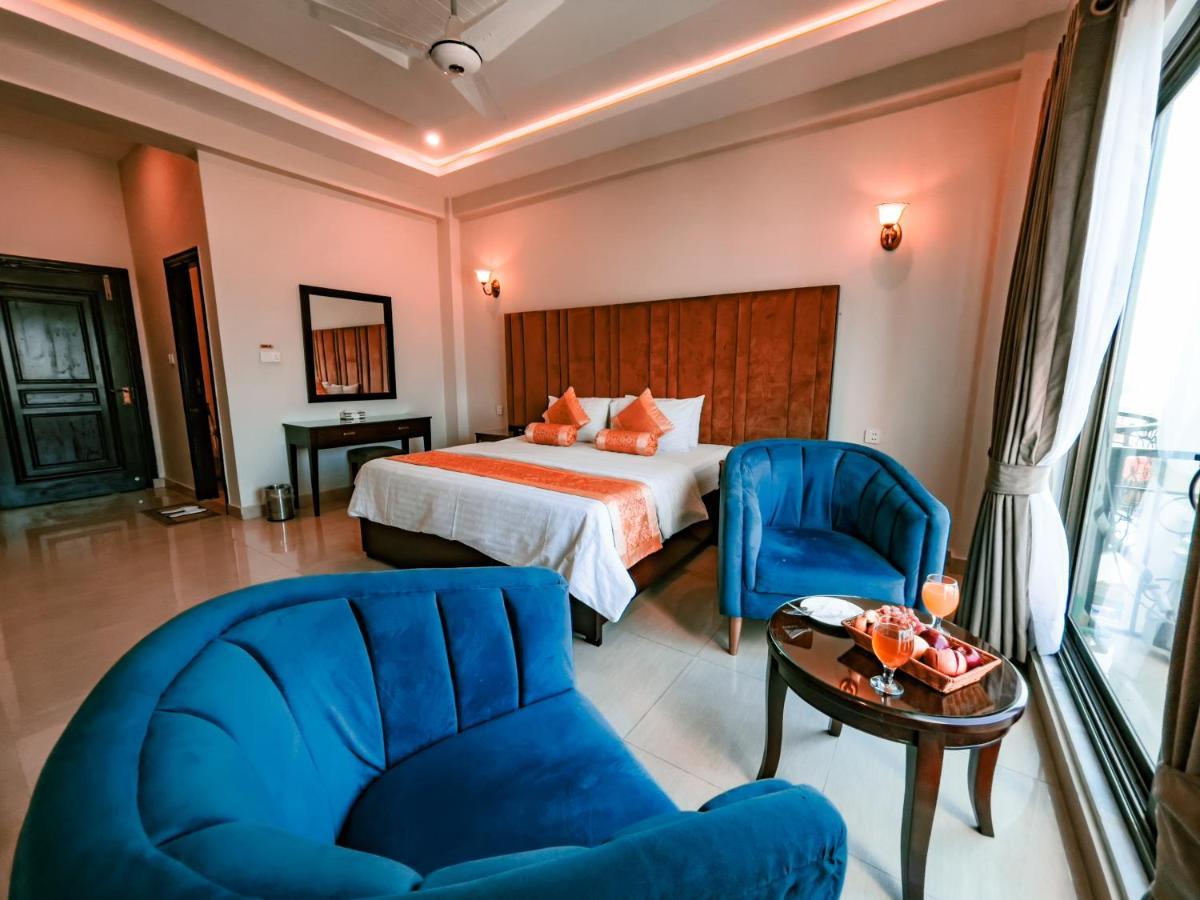 Swat Palace Hotel By Northin Mam Derai Екстериор снимка